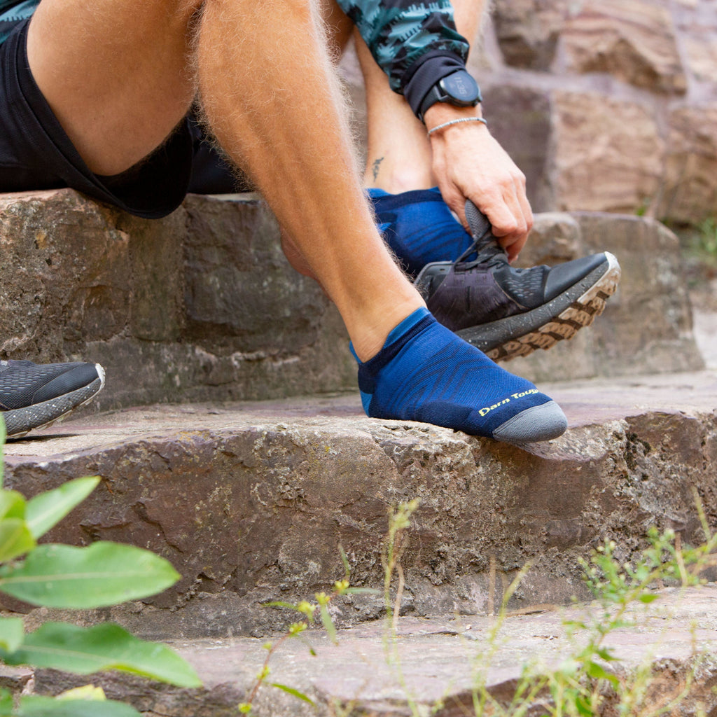 Men's Run No Show Tab Cushioned Ultra-Lightweight Running Socks